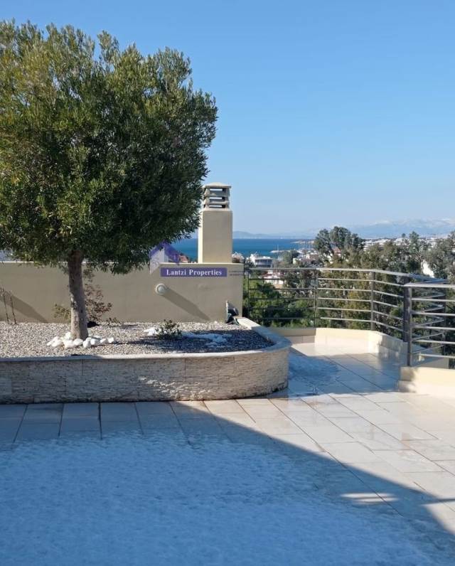 (For Sale) Residential Maisonette || East Attica/Voula - 205 Sq.m, 4 Bedrooms, 1.200.000€ 