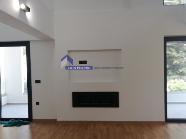 (Προς Πώληση) Κατοικία Μεζονέτα || Αθήνα Νότια/Άλιμος - 130 τ.μ, 3 Υ/Δ, 650.000€ 