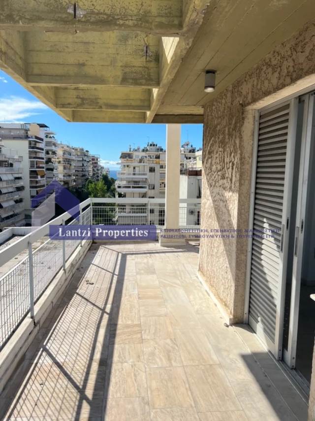 (For Sale) Residential Maisonette || Athens South/Palaio Faliro - 200 Sq.m, 5 Bedrooms, 580.000€ 