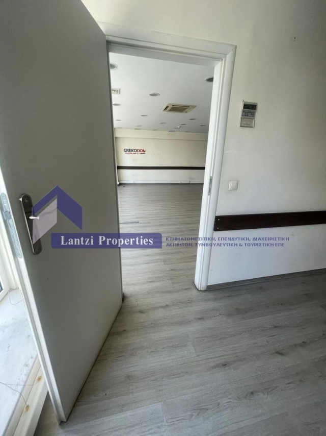 (For Sale) Commercial Floor Office || Athens Center/Athens - 100 Sq.m, 520.000€ 