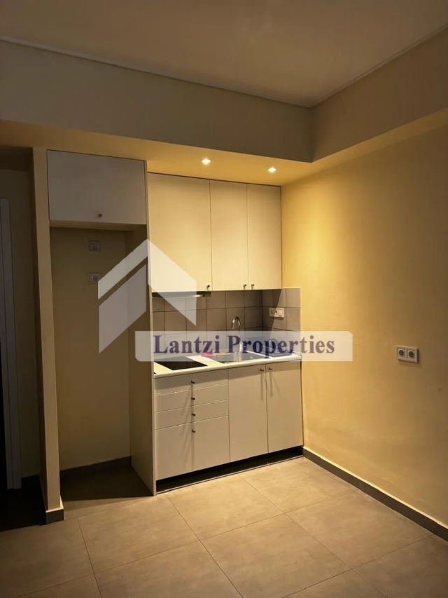 (Προς Ενοικίαση) Κατοικία Γκαρσονιέρα || Αθήνα Κέντρο/Αθήνα - 35 τ.μ, 1 Υ/Δ, 500€ 