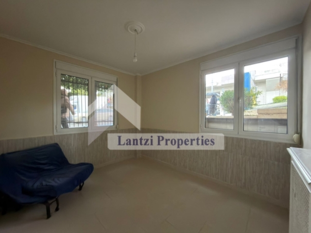 (Προς Πώληση) Επαγγελματικός Χώρος Κατάστημα || Αθήνα Νότια/Νέα Σμύρνη - 53 τ.μ, 600€ 