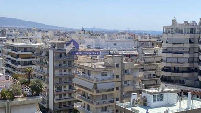 (For Sale) Residential Floor Apartment || Athens South/Palaio Faliro - 144 Sq.m, 3 Bedrooms, 595.000€ 